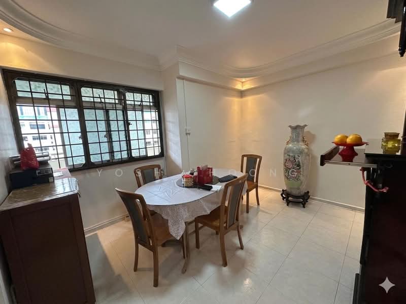 879 Woodlands Street 82, 879 Woodlands Street 82, 3 Bedrooms, 1,130 sqft, HDB Flat For Rent, by Yosh Choong, 500195459 - Dining Room - PropertyGuru.com.sg