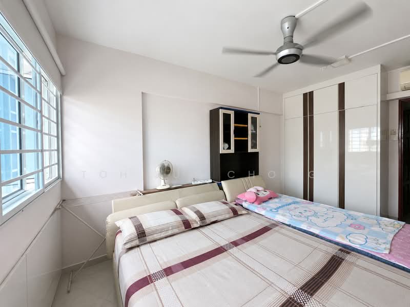 539 Jurong West Avenue 1, 539 Jurong West Avenue 1, 3 Bedrooms, 1,442 sqft, HDB Flat For Sale, by Toh Jun Chong, 500195469 - Bedroom - PropertyGuru.com.sg