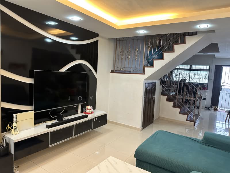 503 Jelapang Road, 503 Jelapang Road, 3 Bedrooms, 1,560 sqft, HDB Flat For Sale, by Joyce Wee, 500195473 - Living Room - PropertyGuru.com.sg