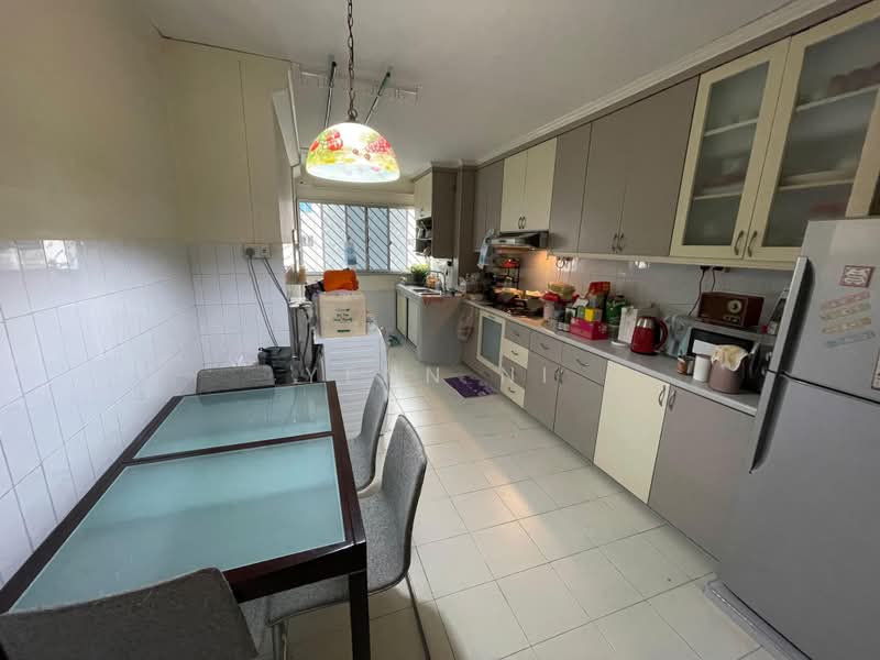 206 Serangoon Central, 206 Serangoon Central, Room Rental, 150 sqft, HDB Flat For Rent, by Yenn Ni, 500195483 - Kitchen - PropertyGuru.com.sg