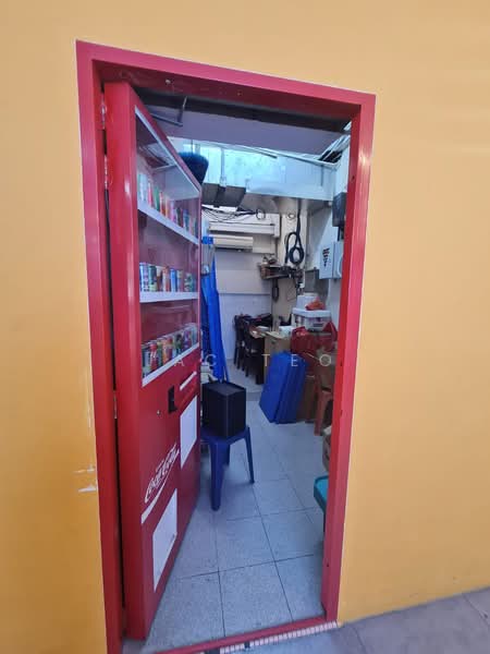 Clementi Town Centre, 449 Clementi Avenue 3, 3,358 sqft, Shop / Shophouse For Rent, by Jac Teo, 500195512 - Interior - CommercialGuru.com.sg