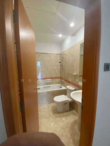 The Horizon, 1 Holt Road, 3 Bedrooms, 1,722 sqft, Condominium For Rent, by Ng Dorrynn, 500195516 - Bathroom - PropertyGuru.com.sg