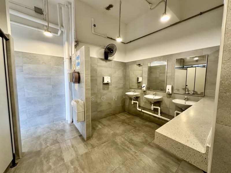 Richfield Industrial Centre, 122 Eunos Avenue 7, 3,036 sqft, Light Industrial (B1) For Sale, by Jason Rei, 500195517 - Bathroom - CommercialGuru.com.sg