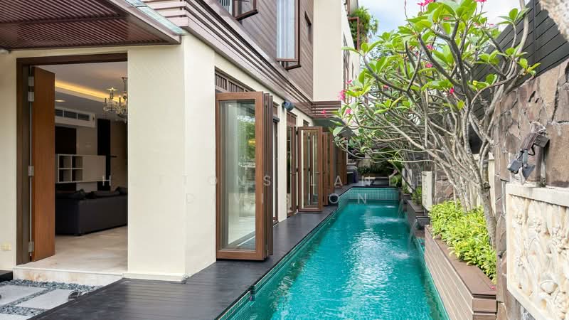 Sea Breeze, Simei, 5 Bedrooms, 6,171 sqft, Semi-Detached House For Sale, by IRENE ZITA WONG, 500195518 - Living Room - PropertyGuru.com.sg