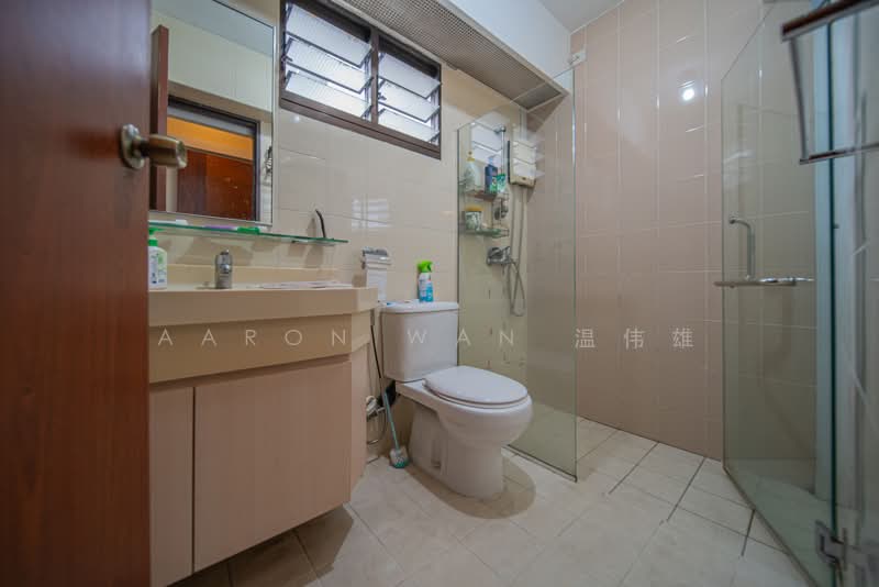 219C Bedok Central, 219C Bedok Central, 3 Bedrooms, 1,205 sqft, HDB Flat For Rent, by Aaron Wan 温伟雄, 500195530 - Bathroom - PropertyGuru.com.sg