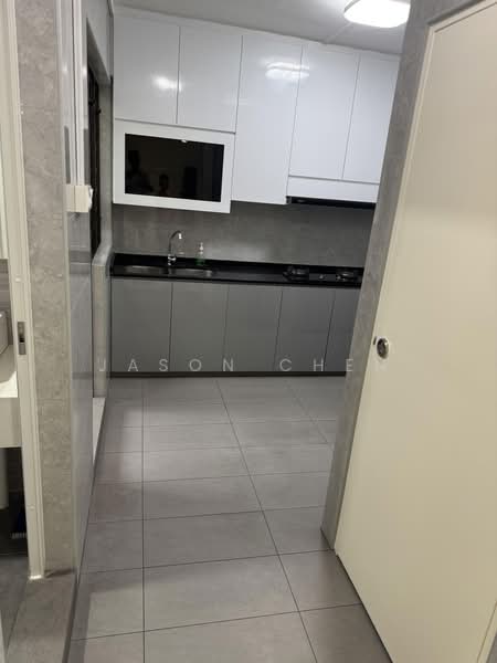 155 Lorong 1 Toa Payoh, 155 Lorong 1 Toa Payoh, 3 Bedrooms, 1,076 sqft, HDB Flat For Rent, by Jason Chen, 500195545 - Kitchen - PropertyGuru.com.sg