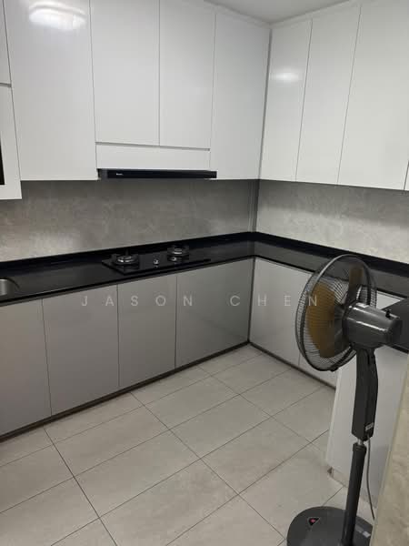 155 Lorong 1 Toa Payoh, 155 Lorong 1 Toa Payoh, 3 Bedrooms, 1,076 sqft, HDB Flat For Rent, by Jason Chen, 500195545 - Kitchen - PropertyGuru.com.sg