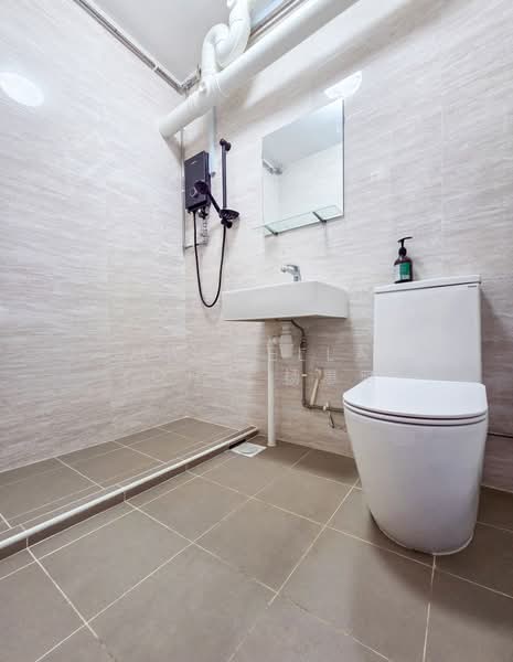 172 Hougang Avenue 1, 172 Hougang Avenue 1, 3 Bedrooms, 1,087 sqft, HDB Flat For Sale, by Marcella Yong 杨惠晴, 500195559 - PropertyGuru.com.sg