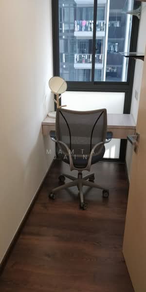 The Luxurie, 11 Compassvale Road, 3 Bedrooms, 797 sqft, Condominium For Rent, by Mamta Jain, 500195563 - Study - PropertyGuru.com.sg