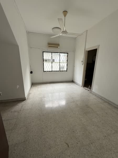 Sunset Way, Sunset Way, 4 Bedrooms, 4,000 sqft, Detached House For Sale, by Pravin Kumar, 500195591 - Interior - PropertyGuru.com.sg