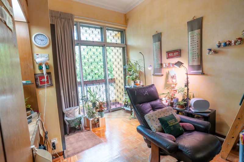 4 bedder Terrace near Kovan enclave, Richards Avenue, 4 Bedrooms, 3,000 sqft, Terraced House For Sale, by Alexis Chia 谢慧丽, 500195594 - Living Room - PropertyGuru.com.sg