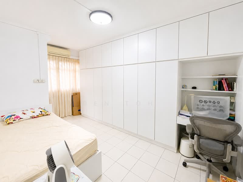 852 Yishun Street 81, 852 Yishun Street 81, 2 Bedrooms, 796 sqft, HDB Flat For Sale, by Ben Toh, 500195602 - Bedroom - PropertyGuru.com.sg