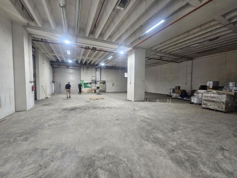 Ground floor Mattar MRT Aljunied Rd high ceiling, Eunos / Geylang / Paya Lebar, 3,530 sqft, Warehouse For Rent, by Benson Chan, 500195614 - CommercialGuru.com.sg