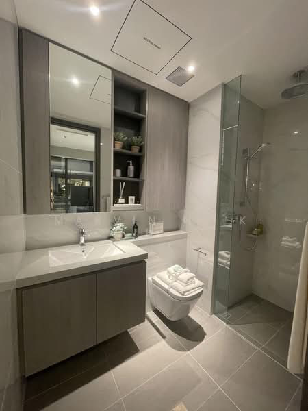 The LakeGarden Residences, 80 Yuan Ching Road, 4 Bedrooms, 2,153 sqft, Condominium For Sale, by Marvin Ng K H, 500195619 - Bathroom - PropertyGuru.com.sg