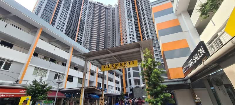 Clementi Town Centre, 449 Clementi Avenue 3, 815 sqft, Shop / Shophouse For Rent, by David Boon, 500195646 - Exterior - CommercialGuru.com.sg