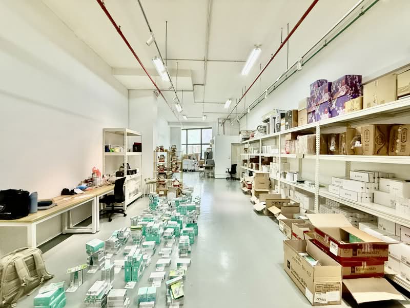 Oxley BizHub, 61 Ubi Road 1, 1,119 sqft, Light Industrial (B1) For Rent, by Shawn Thayalan, 500195651 - CommercialGuru.com.sg