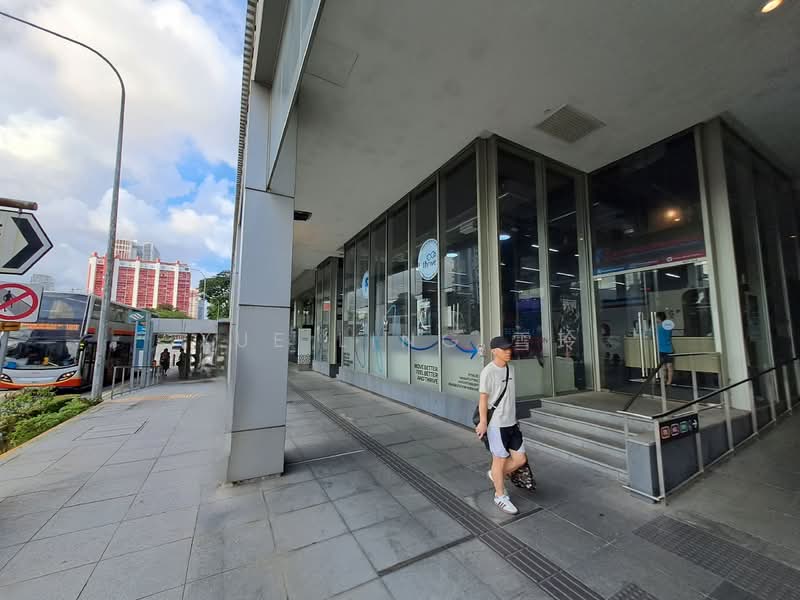 Dorsett Residences, Chinatown / Tanjong Pagar, 2,723 sqft, Other Retail For Rent, by Xue Ling 雪玲, 500195654 - Bus stop right in front of unit - CommercialGuru.com.sg