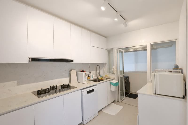 622A Tampines Avenue 12, 622A Tampines Avenue 12, 3 Bedrooms, 1,216 sqft, HDB Flat For Sale, by Luiz Lee, 500195658 - Kitchen - PropertyGuru.com.sg