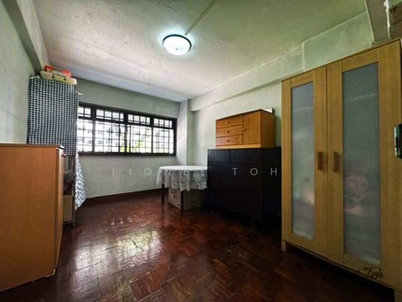 208 Toa Payoh North, 208 Toa Payoh North, 3 Bedrooms, 872 sqft, HDB Flat For Sale, by Lionel Toh, 500195659 - Bedroom 2 Lionel Toh Realtor - PropertyGuru.com.sg