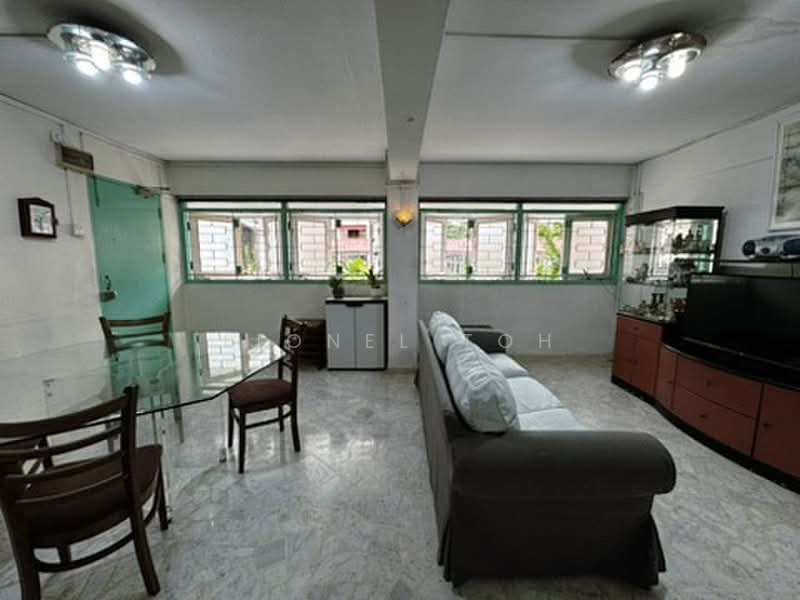 208 Toa Payoh North, 208 Toa Payoh North, 3 Bedrooms, 872 sqft, HDB Flat For Sale, by Lionel Toh, 500195659 - POV from Kitvchen Lionel Toh Realtor - PropertyGuru.com.sg