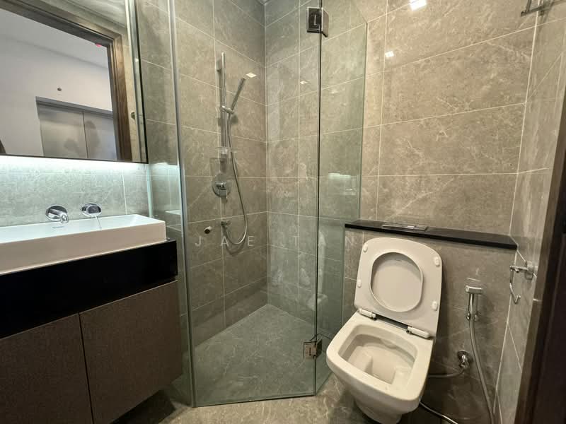 Mooi Residences, 139 Holland Road, 2 Bedrooms, 667 sqft, Condominium For Sale, by Jae Tan, 500195660 - Bathroom - PropertyGuru.com.sg