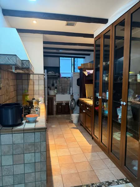 Birmingham Mansions, 130 Thomson Road, 3 Bedrooms, 1,066 sqft, Condominium For Rent, by Henry Ng, 500195670 - Kitchen - PropertyGuru.com.sg