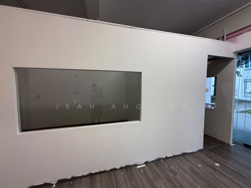 338 Jurong East Avenue 1, Boon Lay / Jurong / Tuas, 380 sqft, Shop / Shophouse For Rent, by Jean Ang 诗吟, 500195671 - Interior - CommercialGuru.com.sg