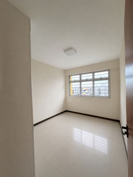 55 Teban Gardens Road, 55 Teban Gardens Road, 3 Bedrooms, 990 sqft, HDB Flat For Sale, by Christina Wong, 500195672 - Bedroom 2 - PropertyGuru.com.sg