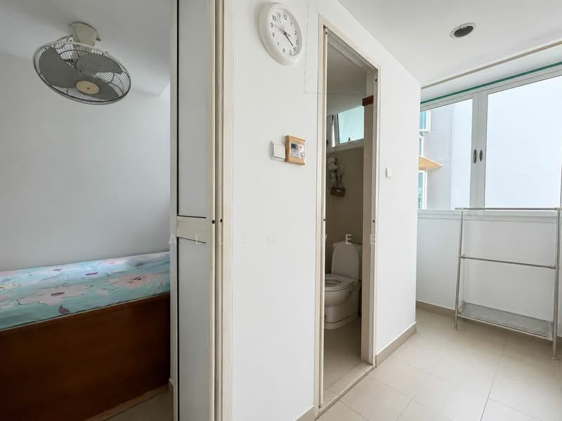 Changi Rise Condo, 10 Simei Rise, 5 Bedrooms, 3,154 sqft, Condominium For Sale, by Allen Wee, 500195677 - Helper room & Yard area - PropertyGuru.com.sg