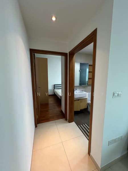 The Interweave, 21 Kim Keat Road, 1 Bedroom, 431 sqft, Condominium For Sale, by Deny Gunady, 500195693 - Corridor - PropertyGuru.com.sg