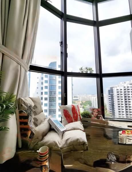 Parc Oasis, 35 Jurong East Avenue 1, 5 Bedrooms, 1,069 sqft, Condominium For Rent, by Jeffrey Lee, 500195698 - Living Room - PropertyGuru.com.sg