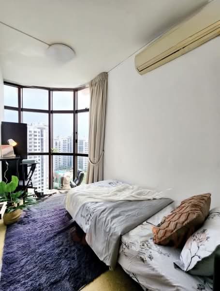 Parc Oasis, 35 Jurong East Avenue 1, 5 Bedrooms, 1,069 sqft, Condominium For Rent, by Jeffrey Lee, 500195698 - Bedroom - PropertyGuru.com.sg