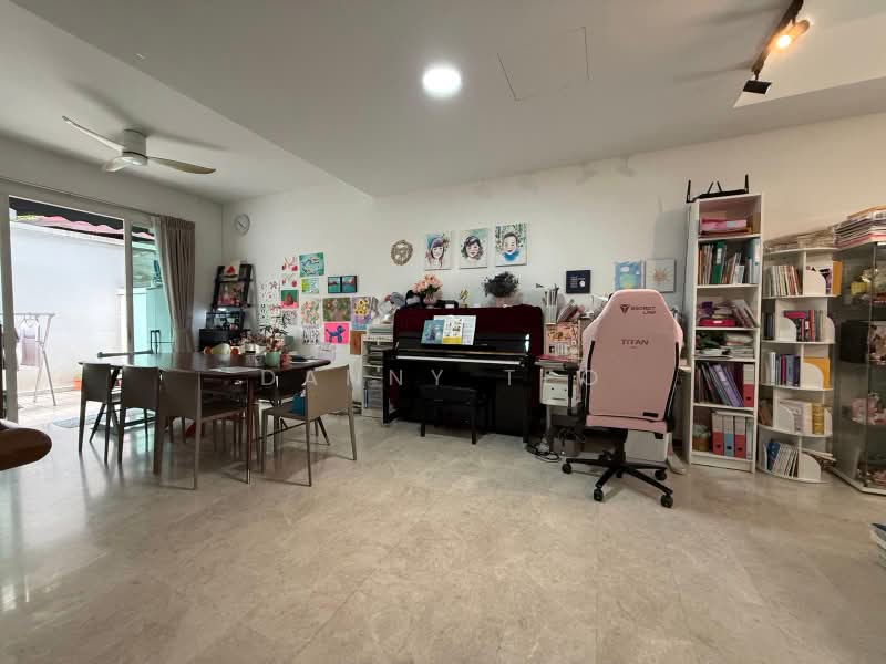 Horizon Green, Ang Mo Kio Avenue 2, 5 Bedrooms, 3,304 sqft, Terraced House For Sale, by Danny Teo, 500195699 - Living Room - PropertyGuru.com.sg