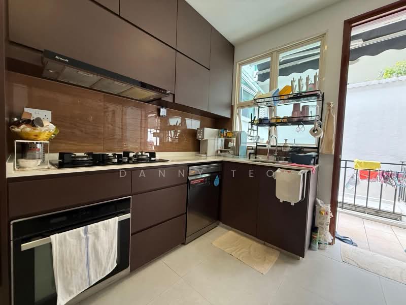 Horizon Green, Ang Mo Kio Avenue 2, 5 Bedrooms, 3,304 sqft, Terraced House For Sale, by Danny Teo, 500195699 - Kitchen - PropertyGuru.com.sg