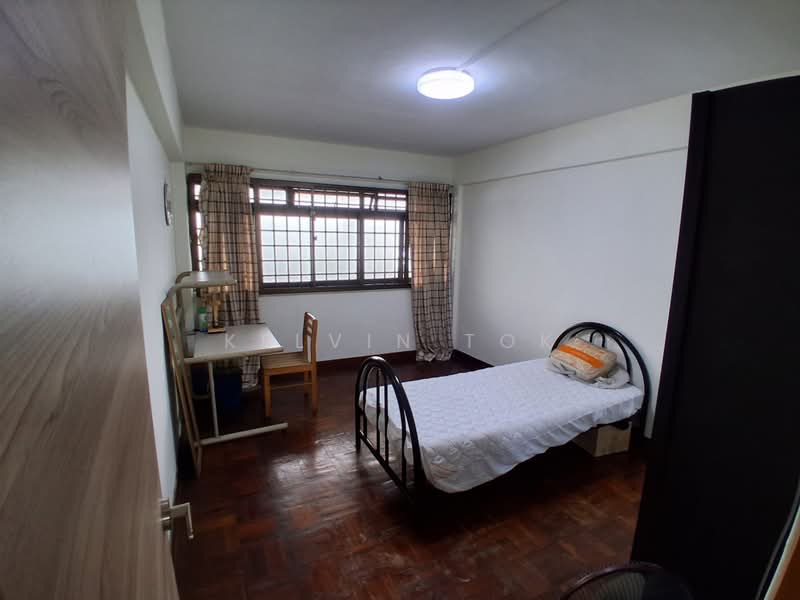 414 Pandan Gardens, 414 Pandan Gardens, Room Rental, 120 sqft, HDB Flat For Rent, by Kelvin Tok, 500195705 - Bedroom - PropertyGuru.com.sg