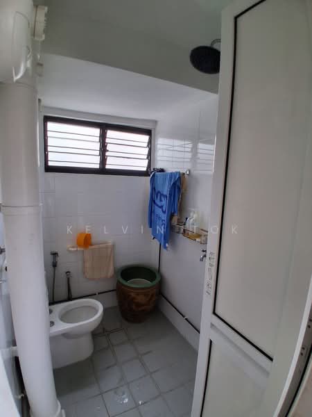 414 Pandan Gardens, 414 Pandan Gardens, Room Rental, 120 sqft, HDB Flat For Rent, by Kelvin Tok, 500195705 - Bathroom - PropertyGuru.com.sg