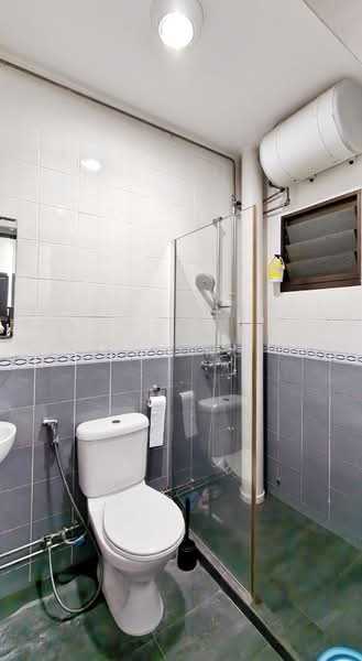 507A Wellington Circle, 507A Wellington Circle, 3 Bedrooms, 1,184 sqft, HDB Flat For Sale, by Rey Ng, 500195707 - Bathroom - PropertyGuru.com.sg
