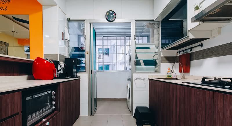 166A Yung Kuang Court, 166A Yung Kuang Road, 3 Bedrooms, 1,001 sqft, HDB Flat For Sale, by Mirza Subari, 500195725 - Kitchen - PropertyGuru.com.sg