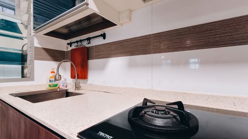 166A Yung Kuang Court, 166A Yung Kuang Road, 3 Bedrooms, 1,001 sqft, HDB Flat For Sale, by Mirza Subari, 500195725 - Kitchen - PropertyGuru.com.sg