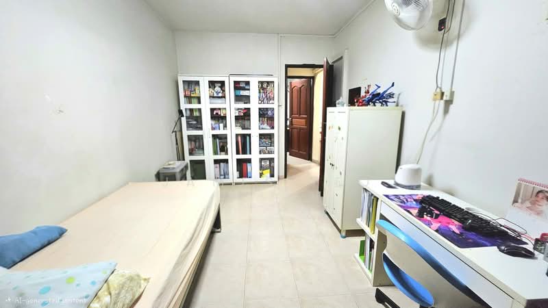 236 Choa Chu Kang Central, 236 Choa Chu Kang Central, 3 Bedrooms, 1,119 sqft, HDB Flat For Sale, by James Yeo, 500195727 - Bedroom - PropertyGuru.com.sg