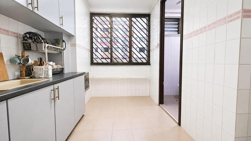 236 Choa Chu Kang Central, 236 Choa Chu Kang Central, Dairy Farm / Bukit Panjang / Choa Chu Kang, 3 Bedrooms, 1,119 sqft, HDB Flat For Sale, by James Yeo, 500195727 - Kitchen - PropertyGuru.com.sg