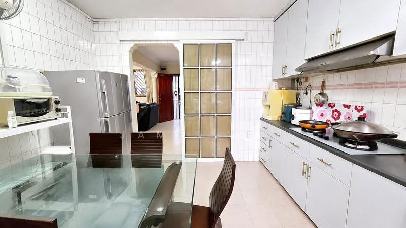 236 Choa Chu Kang Central, 236 Choa Chu Kang Central, Dairy Farm / Bukit Panjang / Choa Chu Kang, 3 Bedrooms, 1,119 sqft, HDB Flat For Sale, by James Yeo, 500195727 - Kitchen - PropertyGuru.com.sg