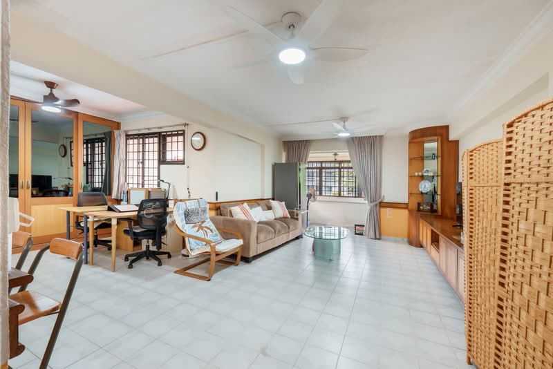 111 Hougang Avenue 1, 111 Hougang Avenue 1, 3 Bedrooms, 1,432 sqft, HDB Flat For Sale, by Camille Tee, 500195731 - Living Room - PropertyGuru.com.sg