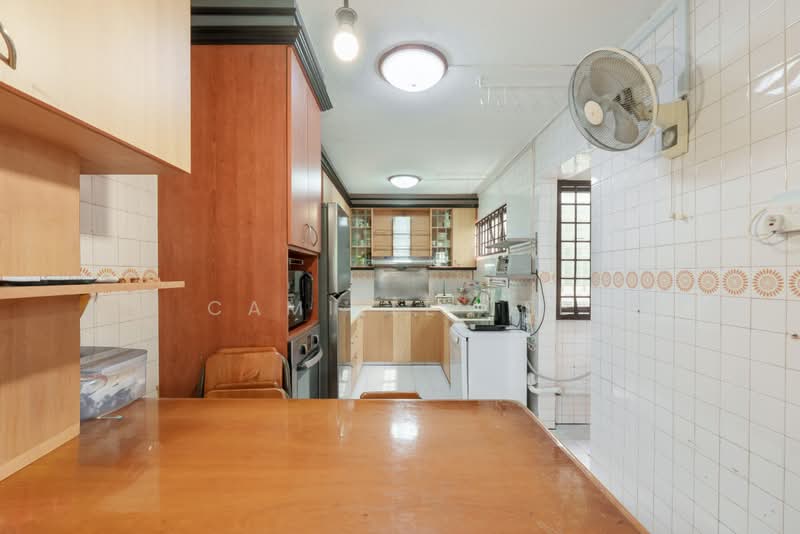111 Hougang Avenue 1, 111 Hougang Avenue 1, 3 Bedrooms, 1,432 sqft, HDB Flat For Sale, by Camille Tee, 500195731 - Kitchen - PropertyGuru.com.sg