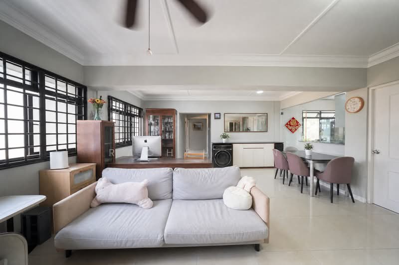 58 Strathmore Avenue, 58 Strathmore Avenue, 3 Bedrooms, 1,034 sqft, HDB Flat For Sale, by Rachel Tan, 500195732 - Living Room - PropertyGuru.com.sg