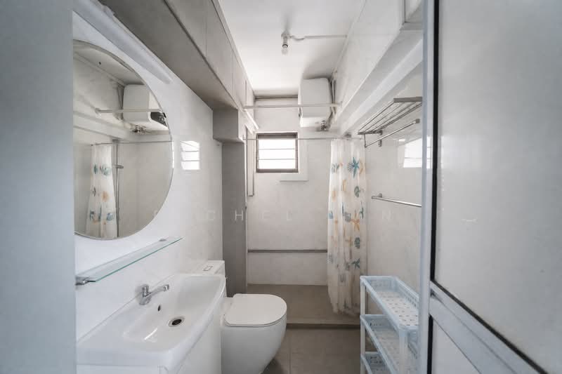 58 Strathmore Avenue, 58 Strathmore Avenue, 3 Bedrooms, 1,034 sqft, HDB Flat For Sale, by Rachel Tan, 500195732 - Bathroom - PropertyGuru.com.sg