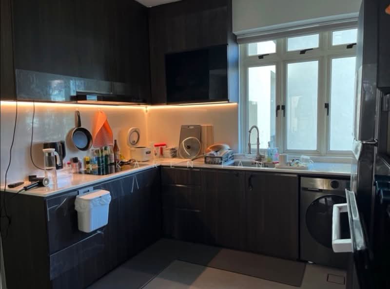 Estella Gardens, 21 - 27 Flora Road, 3 Bedrooms, 1,292 sqft, Condominium For Rent, by Karen Tan, 500195735 - Kitchen - PropertyGuru.com.sg