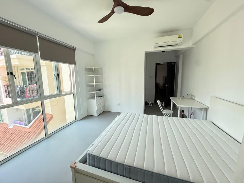 Estella Gardens, 21 - 27 Flora Road, 3 Bedrooms, 1,292 sqft, Condominium For Rent, by Karen Tan, 500195735 - Bedroom - PropertyGuru.com.sg