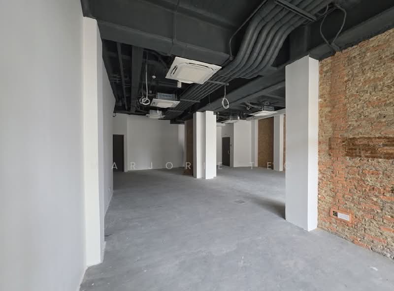 Highly visible f&b approved 1180sf ground floor retail space, power 400amp @ 589/591 Serangoon Road, Serangoon Road, 1,187 sqft, Food & Beverage For Rent, by Marjorie Teo, 500195742 - Interior - CommercialGuru.com.sg
