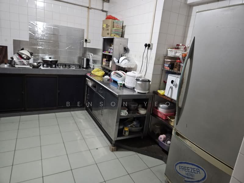 360 Tampines Street 34, 360 Tampines Street 34, 4 Bedrooms, 1,345 sqft, HDB Flat For Rent, by Benson Yeo, 500195748 - Kitchen - PropertyGuru.com.sg